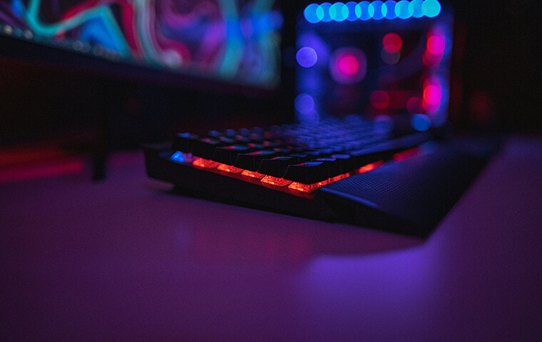 Your setup shouldn't be the only stylish thing you have. Go get those skins! (Source: Jack B @ Unsplash.com)