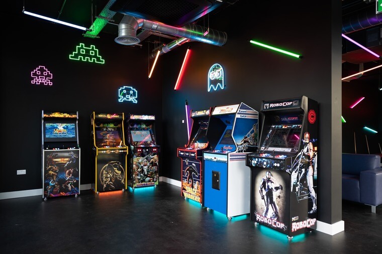 These arcades might be gone for the most part, but that doesn’t mean you can’t get that same adrenaline rush at home. (Image Source: Joey Kwok on Unsplash.com)